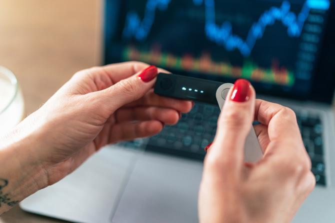 What is a crypto wallet and How to Protect it